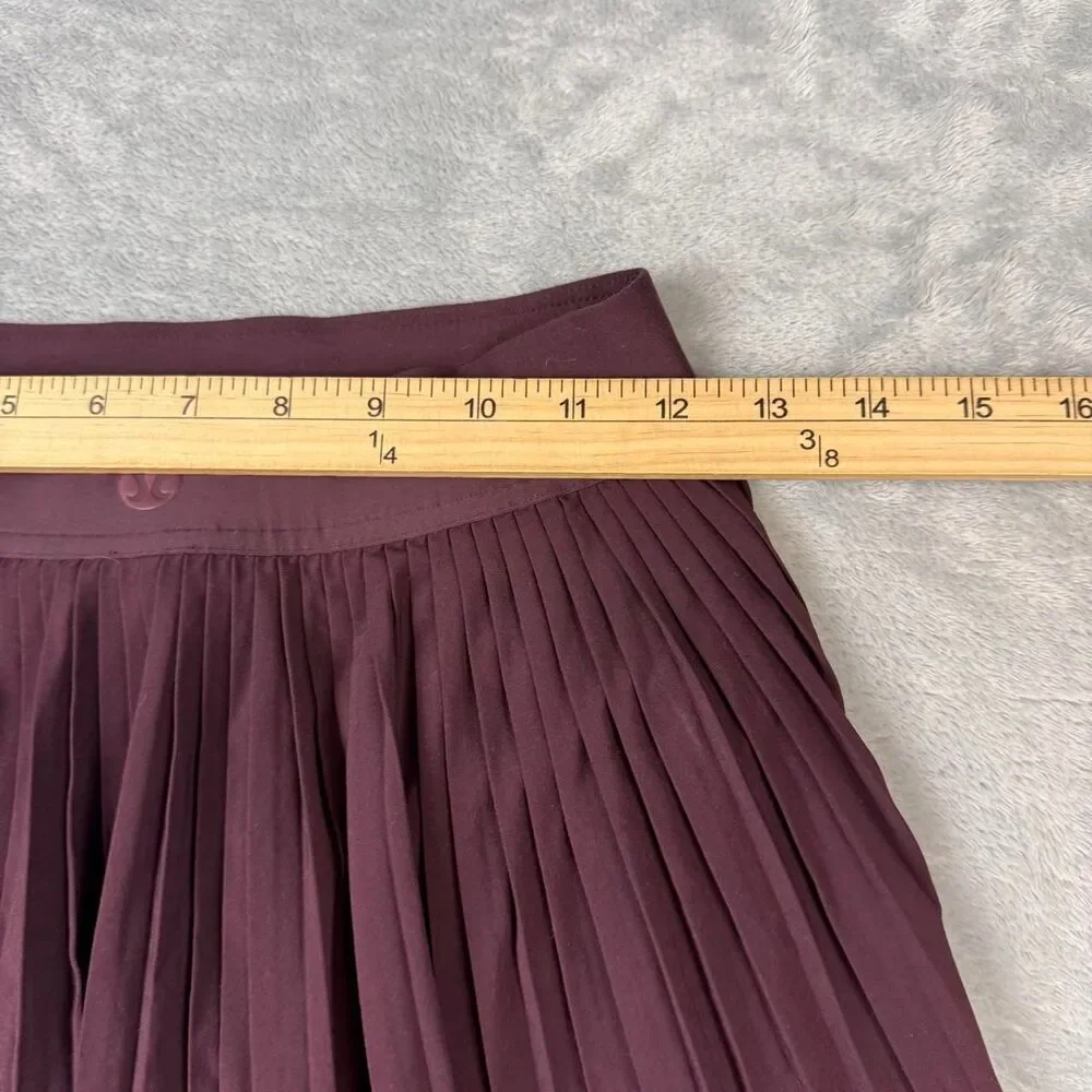 Lululemon Women's Burgundy and Purple Skirt